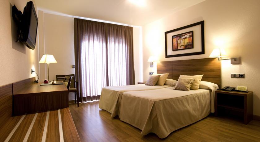 Отель Hotel Cristina