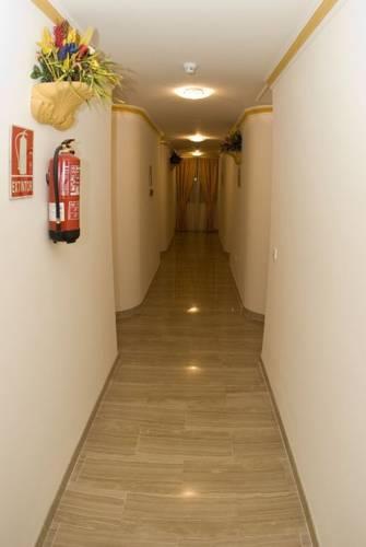 Отель Hotel los Girasoles
