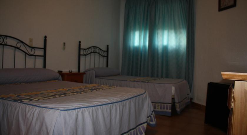 Гостевой дом Hostal Tamarindos