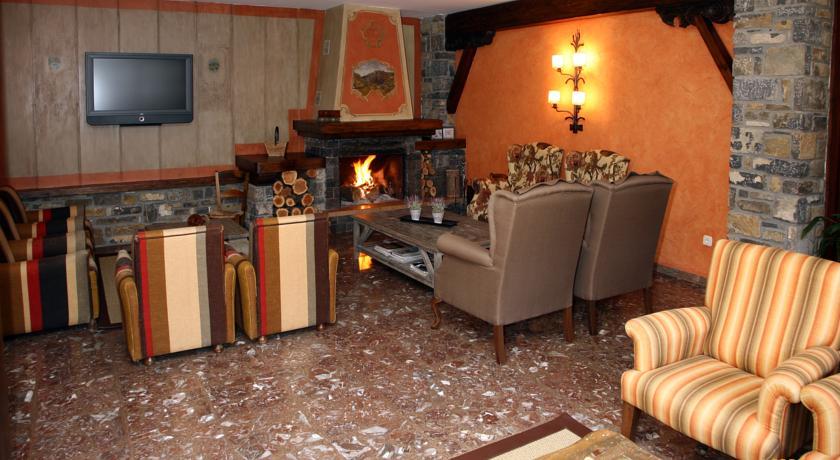 Отель Hotel Bujaruelo