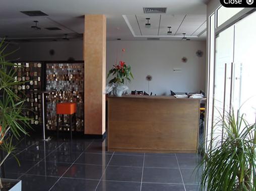 Отель Hotel Ciutat d'Amposta