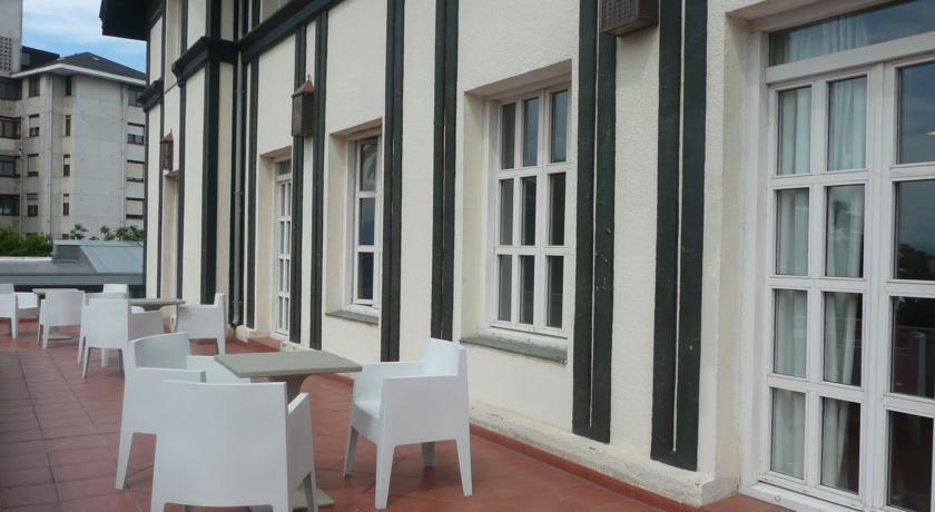 Отель Hotel Escuela Las Carolinas