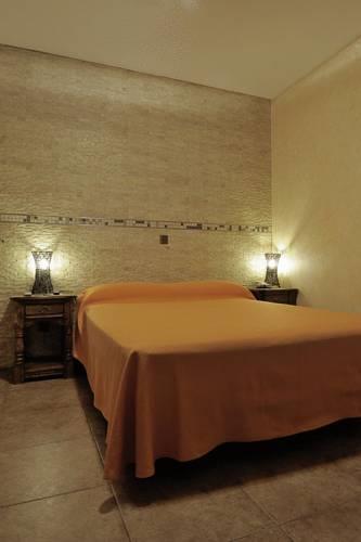 Отель Hostal Rural El Tejar