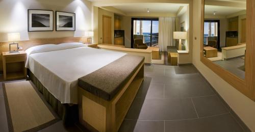 Отель Hotel Playa Calera