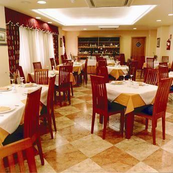 Отель Hotel Camargo