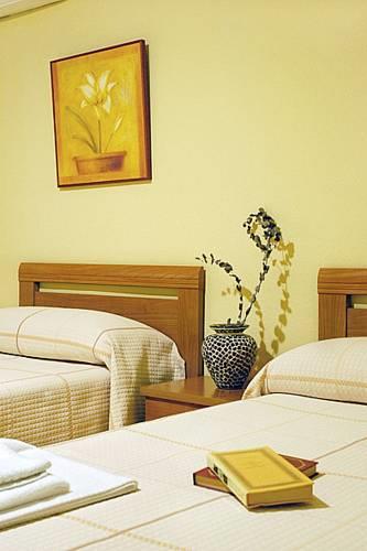 Отель Hotel Ciudad de Plasencia