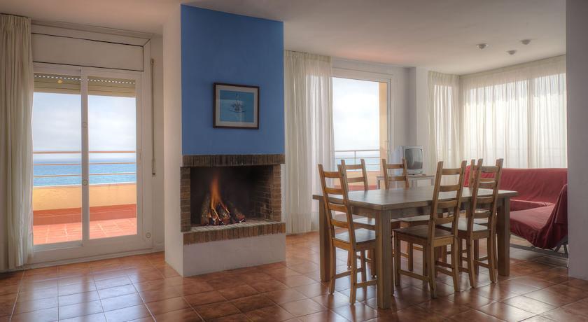 Апартаменты Apartamentos Bon Repós