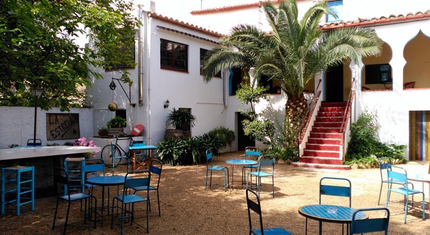 Гостевой дом Hostal l'Estrella