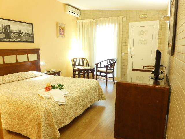 Отель Hotel Playa Canet