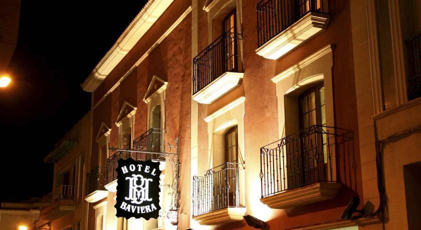 Отель Hotel Baviera