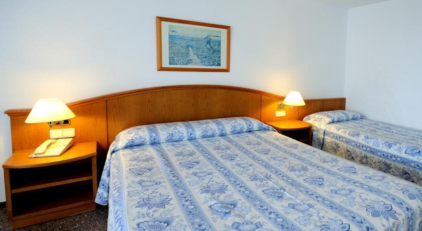 Отель Hotel Ramblamar