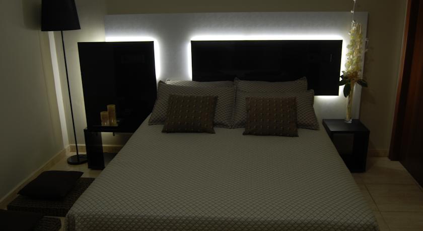 Отель Hotel Montmar