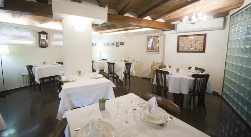 Отель Hotel Ripoll