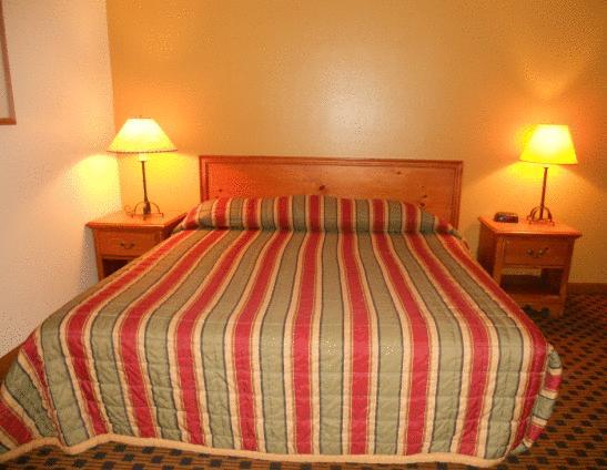 Отель Hitching Post Inn