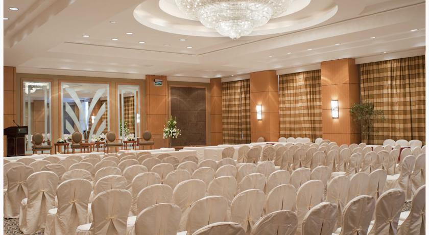 Отель Holiday Inn Downtown Kuwait