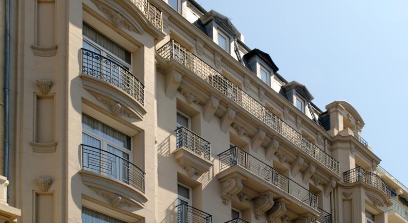 Отель Hôtel Amirauté