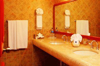 Balboa Club Hotel