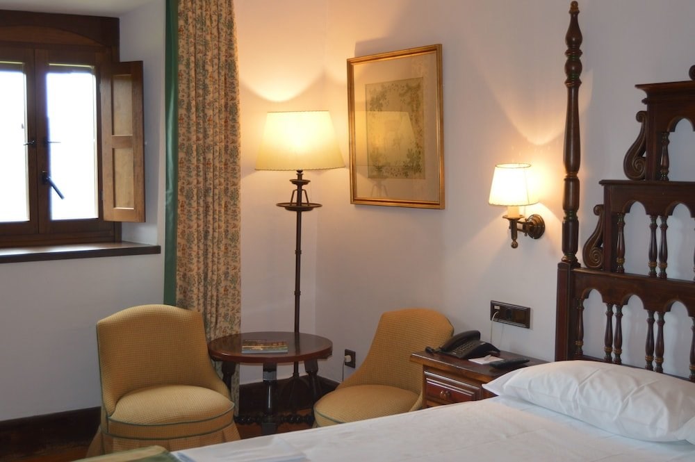Отель Parador De Gredos