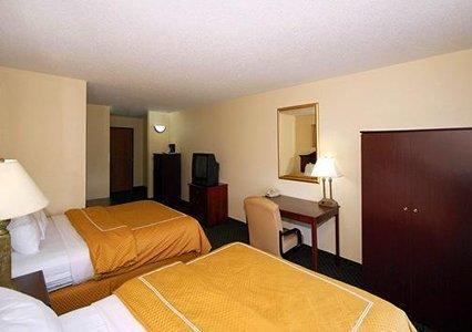 Отель Comfort Suites 