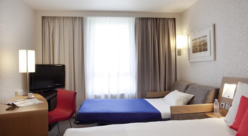 Отель Novotel Atria Nimes Centre