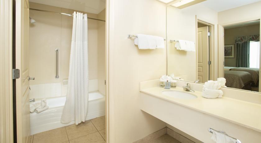 Отель Hawthorn Suites by Wyndham Lake Buena Vista, a Sky Hotel & Resort