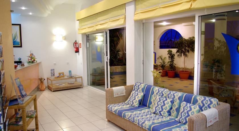 Апартаменты Garden Beach