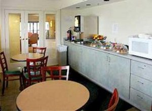 Отель Sleep Inn & Suites