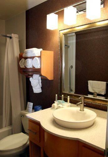 Отель Holiday Inn Express Monterey - Cannery Row