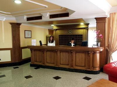 Отель Hotel II (Dos) Castillas Ávila