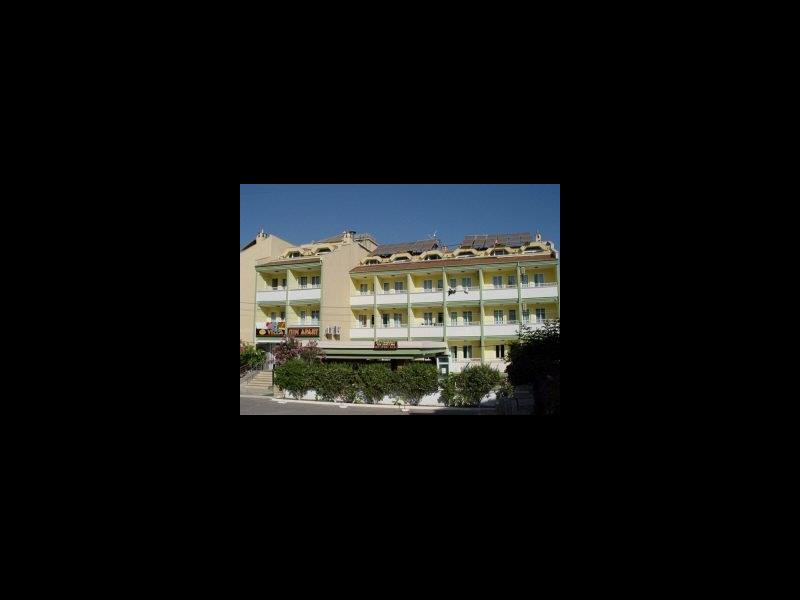 Villa Sun Apartments