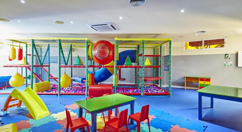 Апартаменты Aparthotel THB Sa Coma Platja