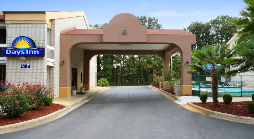 Отель Days Inn Raleigh Beltline