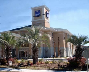 Отель Comfort Inn & Suites Airport Convention Center