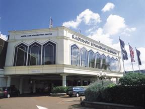 Отель Radisson Blu Edwardian, Heathrow