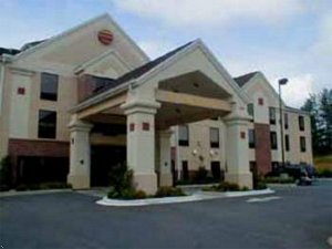 Отель Comfort Inn & Suites
