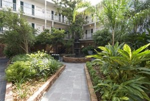 Best Western Plus French Quarter Landmark Hotel