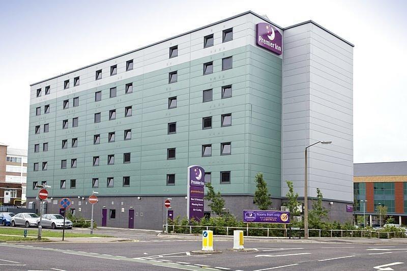 Отель Premier Inn London Elstree / Borehamwood