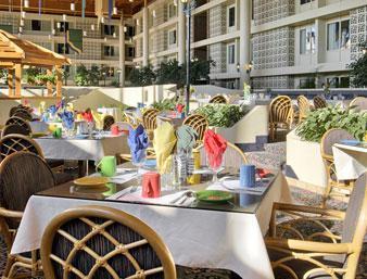 Отель Ramada Plaza Hotel and Conference Center Charlotte