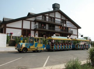 Отель Santa Susanna Resort
