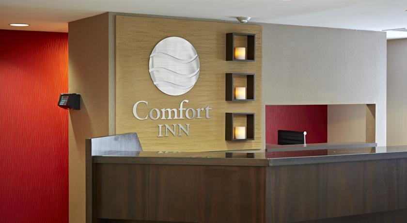 Отель Comfort Inn East