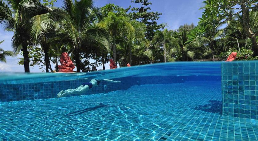 Отель Andaman White Beach Resort