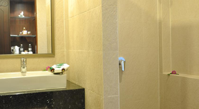 Patong Lodge