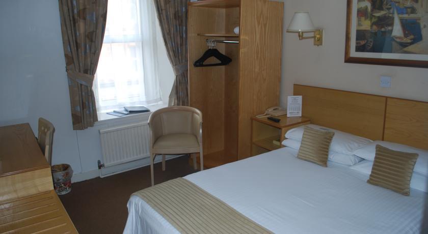 Отель New County Hotel