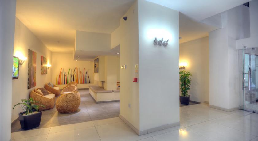 Отель St. Julian's Bay Hotel