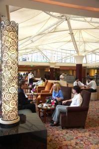 Отель Peninsula Excelsior Hotel