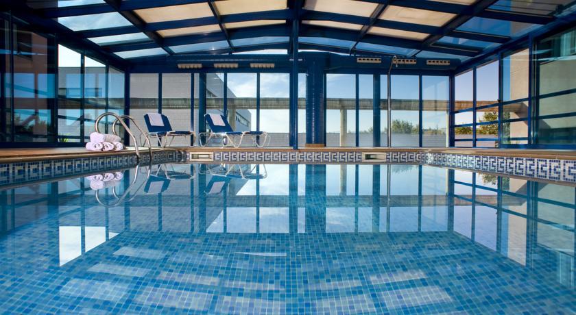 Отель Salles Hotel Ciutat del Prat