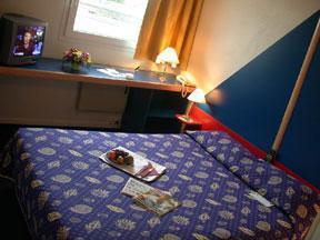 Отель Hôtel Stars Arcueil