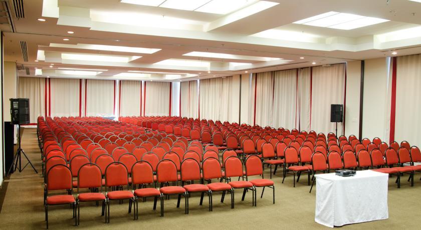 Отель Pestana Curitiba Hotel
