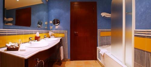 Отель Sensimar Isla Cristina Palace & Spa