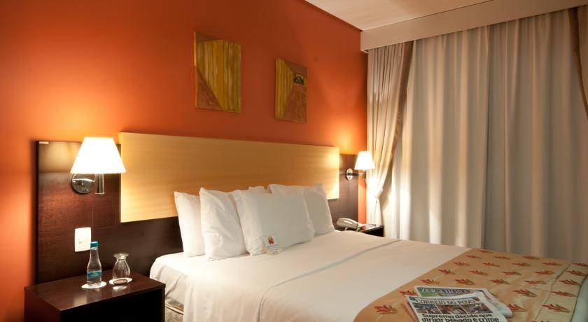 Отель Comfort Porto Alegre